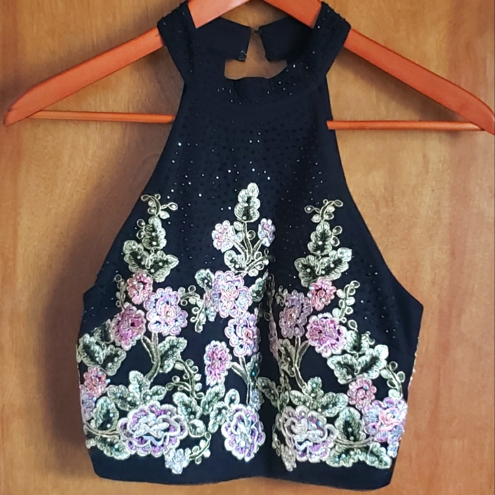 VTG JODI KRISTOPHER embroidered/floral/roses/rhinestones/sequins cropped halter